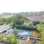 Oasis Premium Suites By Iwh