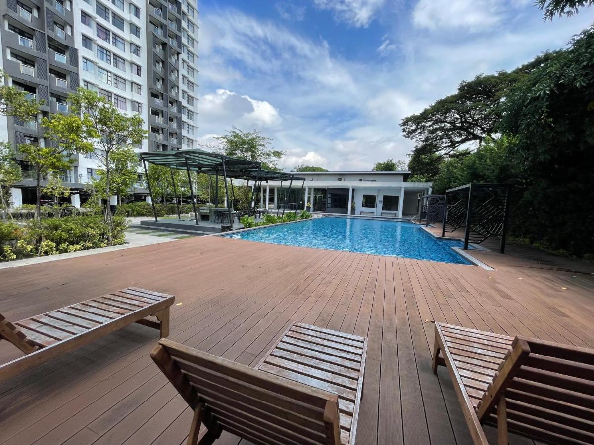 Oasis Premium By Iwh Ipoh